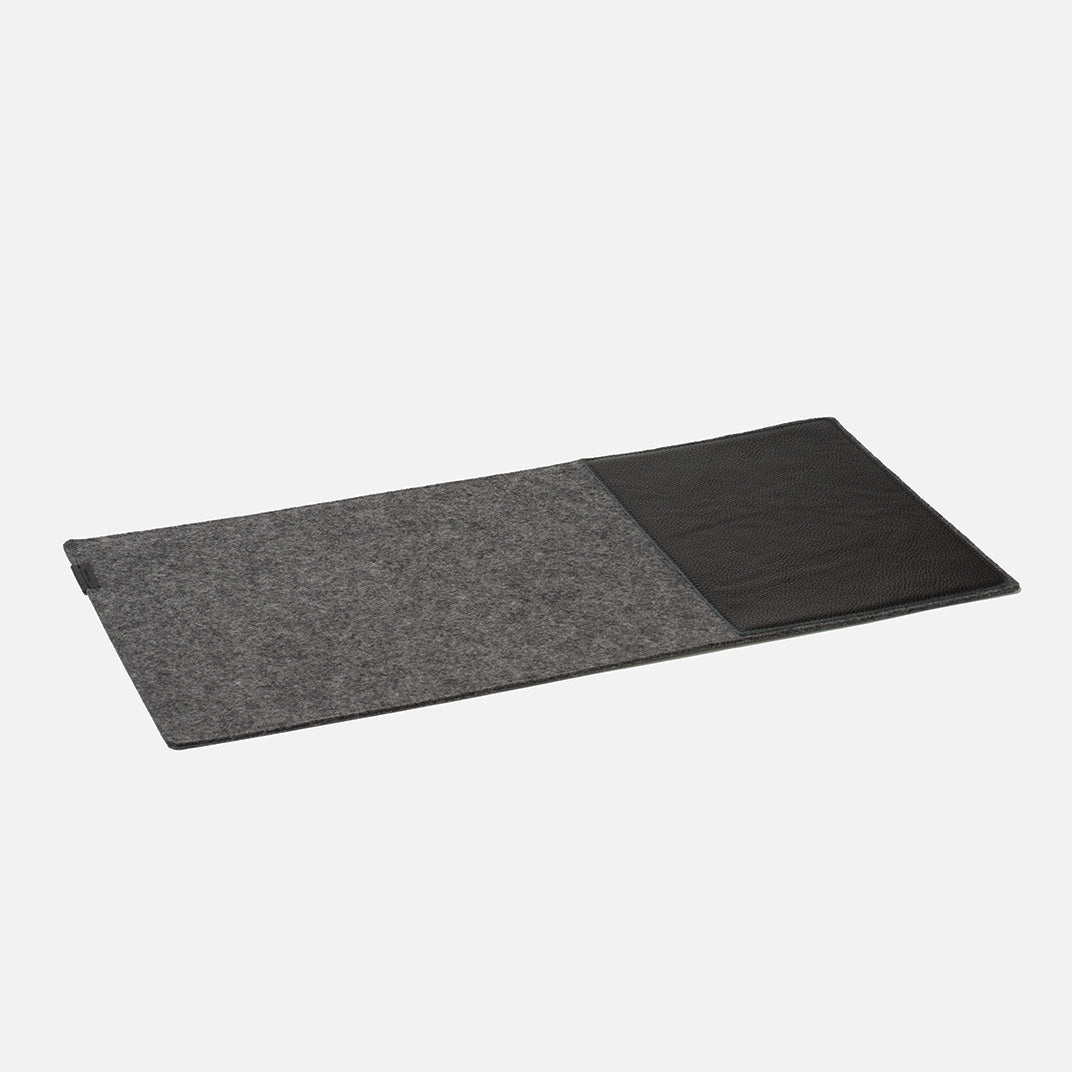 Wool felt desk pad with black leather mouse pad insert – 30×60 cm minimalist desk mat for workspace protection and full-size keyboards