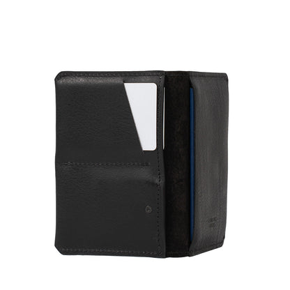Leather Passport Holder 2.1 for AirTag | RFID Blocking