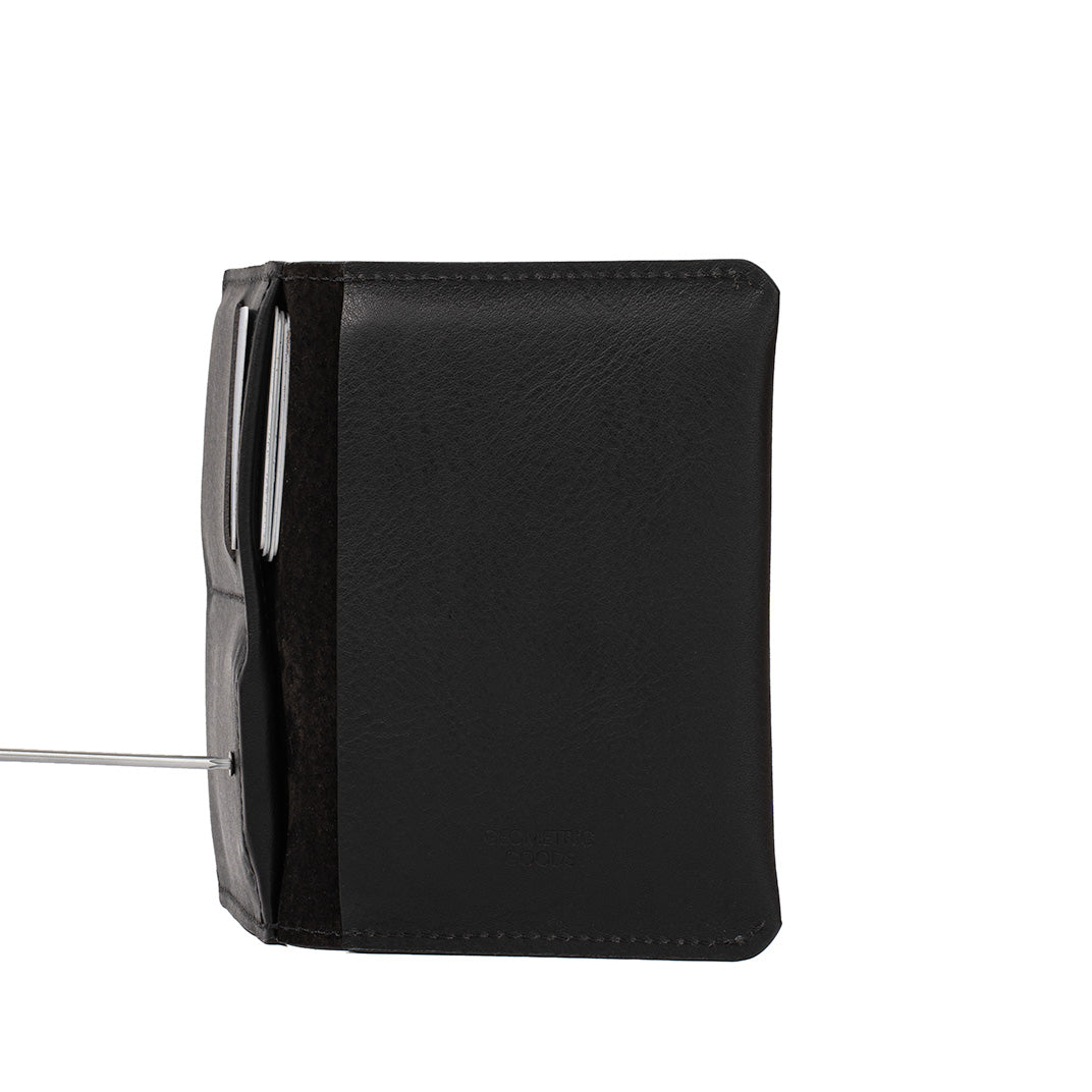 Leather Passport Holder 2.1 for AirTag | RFID Blocking