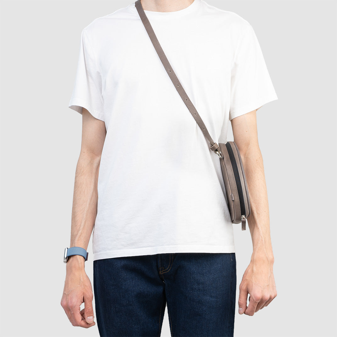 Étui en cuir pleine fleur pour AirPods Max