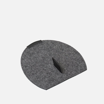 AirPods Max Rest Station 2.0 in grey wool felt – headphone stand with low power mode activation