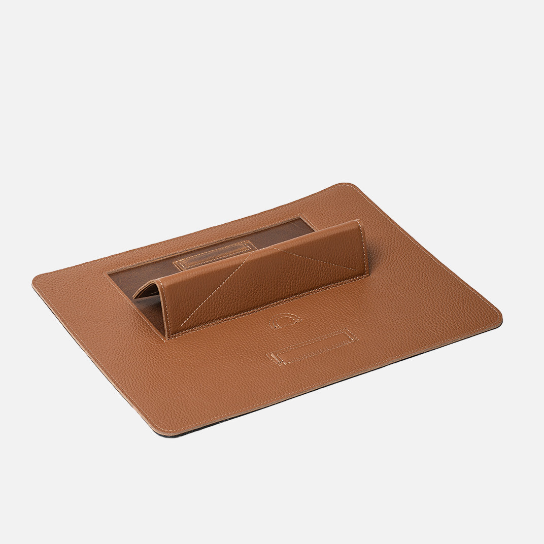 Desktop iPad stand in brown Italian leather – premium iPad holder with five adjustable angles