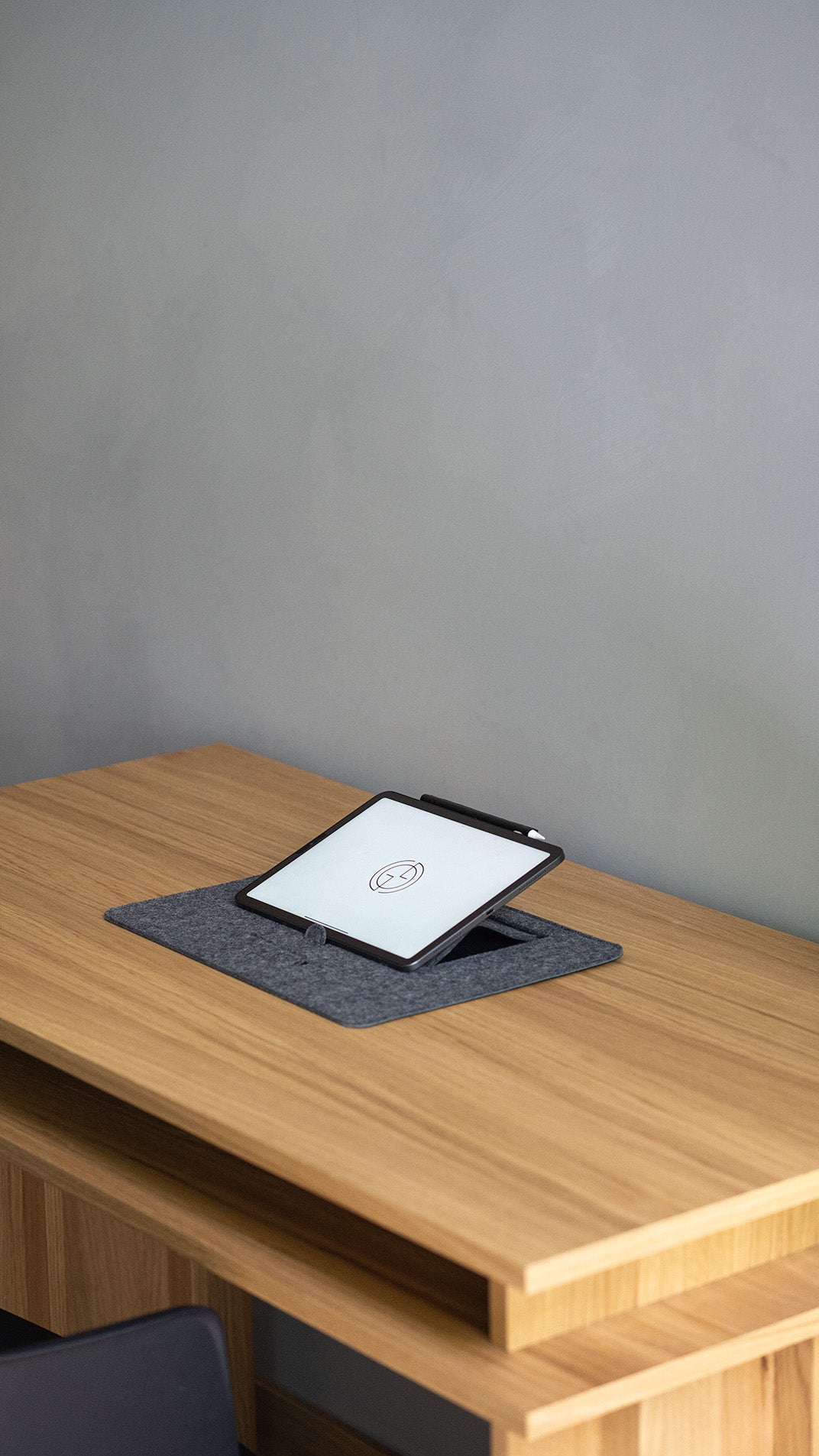 desk pad with upright tablet stand angle
