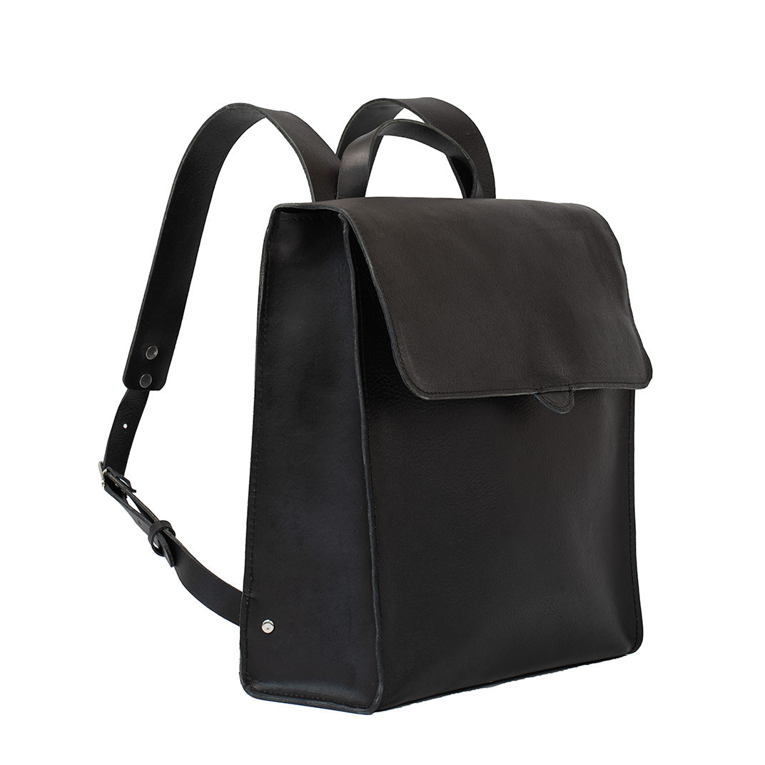 Front view of the Fibonacci leather backpack in black, crafted from premium Italian full-grain vegetable-tanned leather
