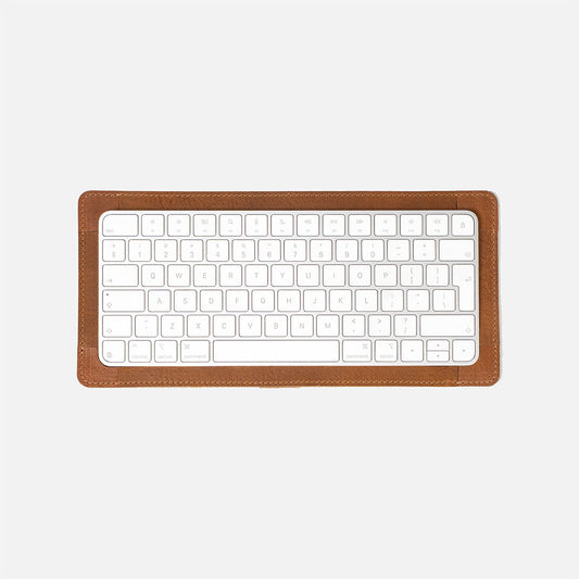 Leather Magic Keyboard Tray in Brown – handcrafted Apple keyboard stand for compact Magic Keyboard