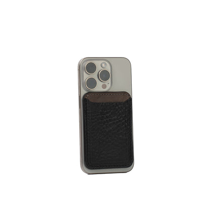 Two-tone MagSafe wallet for iPhone in black and gray, handcrafted from Italian full-grain leather, minimalist card holder, secure magnetic connection