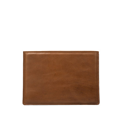 Brown leather MacBook sleeve, padded walls, top closure, durable top-grain leather.